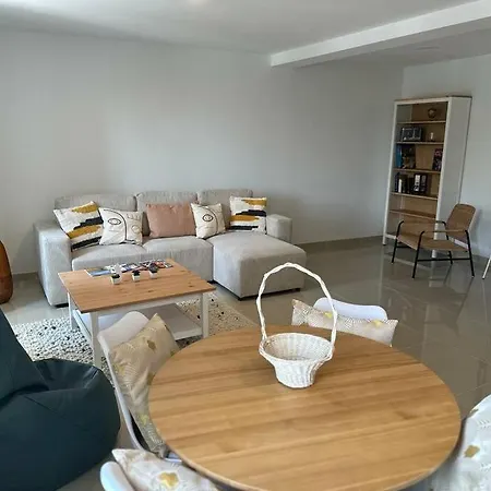 Lejlighed Cocoon 52 M2 New, Beautiful View Castle And Mountain *