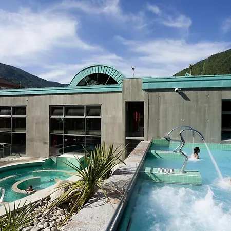 Cocoon 52 M2 New, Beautiful View Castle And Mountain Daire *